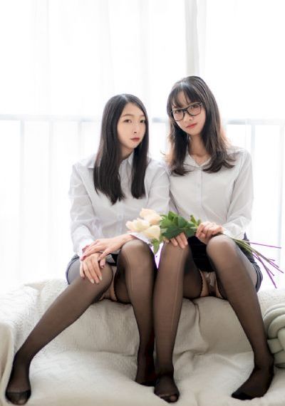 亚洲无码丝袜制服在线_高清完整版
