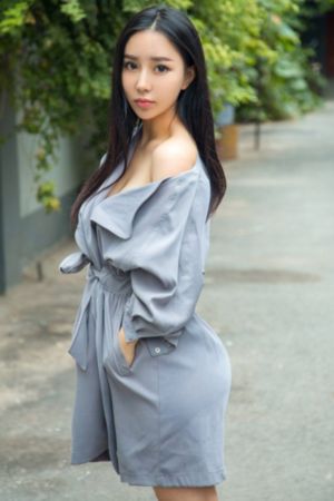 轻轻操成人精品社区一区二区_BD国语电影在线看