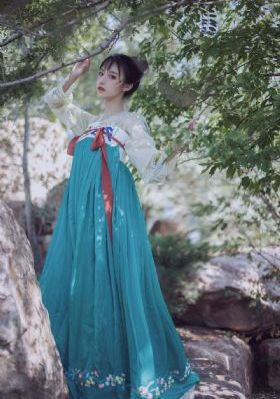 亚洲制服在线中文国产_BD英语手机在线看